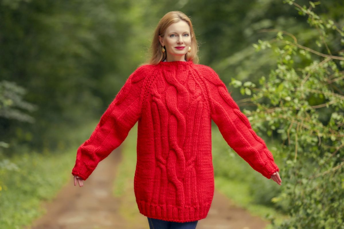Thick red wool sweater by SuperTanya – SuperTanya